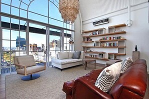 Apartment | Living room | 42-inch LCD TV with satellite channels, TV - The Studios (Cape Town)