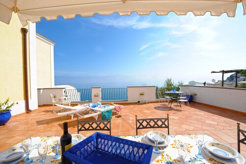 Casa Giorgia - Exclusive Panoramic Villa in the Heart of Praiano