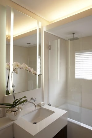 Bathroom - Echelon (Cape Town)