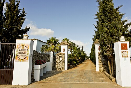 Magnificent and spacious rustic house El Palmeral and Los Naranjos - 2 bedrooms