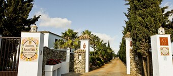 Magnificent and spacious rustic house El Palmeral and Los Naranjos - 2 bedrooms