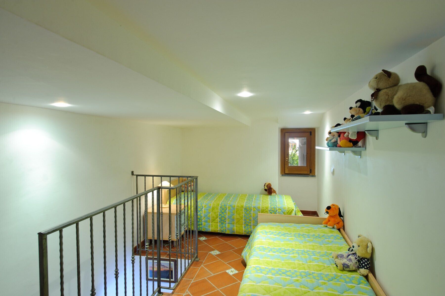 3 bedrooms, iron/ironing board, travel cot, free WiFi