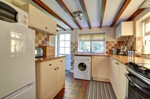 Fridge, microwave, oven, cookware/dishes/utensils