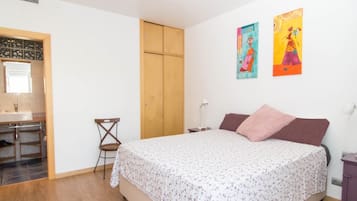 2 chambres, fer et planche Ă repasser, accĂšs Internet, draps fournis