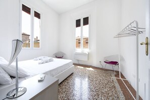 3 camere, tende oscuranti, ferro/asse da stiro, Wi-Fi