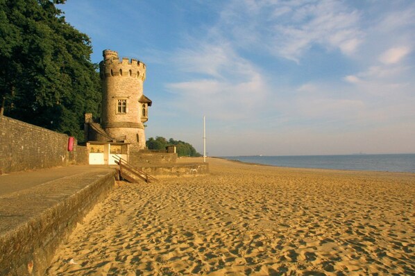 Beach - 20 Bellevue Road -  a house that sleeps 3 guests  in 2 bedrooms (Ryde)