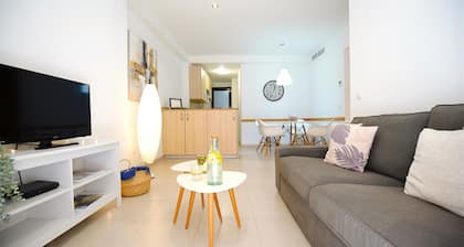Family apartment in the old town of Palma, Wifi and AC. Max 4 Pax