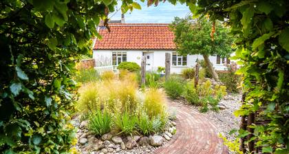 Myrtle Cottage, Friston