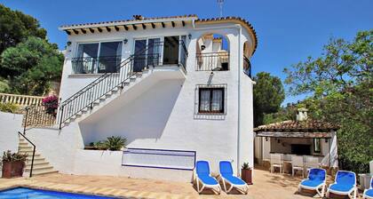Ana - modern villa with splendid views in Benissa