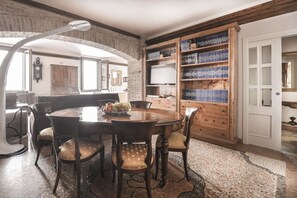 تناول الطعام