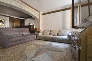 Fernseher, Stereoanlage