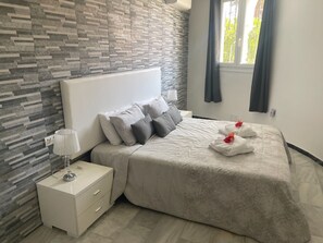 6 chambres, fer et planche Ă repasser, accĂšs Internet, draps fournis
