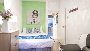 Basic Apartment - Brick Lane Residential (London)