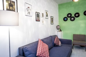 Basic Apartment | Desk, iron/ironing board, free WiFi, bed sheets