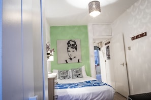 Basic Apartment