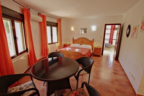 3 chambres, Wi-Fi, draps fournis
