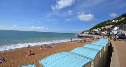 Sea Grove - un bungalow qui dort 7 invités dans 3 chambres