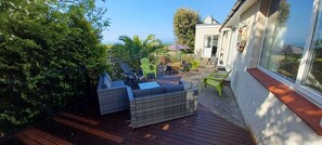 Terrace/patio - Sea Grove -  a bungalow that sleeps 7 guests  in 3 bedrooms (Ventnor)