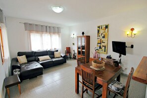 TV, DVD player - Sofia - holiday home with private swimming pool in Moraira (Teulada)