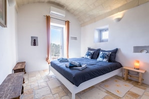 3 chambres, fer et planche à repasser, lit parapluie, Wi-Fi gratuit