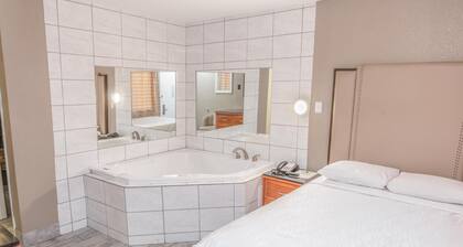 Econo Lodge Inn & Suites Yuma