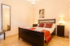 1 chambre, fer et planche à repasser, Wi-Fi gratuit, draps fournis