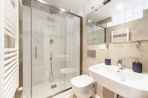 Douche, bidet