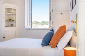 1 chambre, fer et planche à repasser, accès Internet, draps fournis