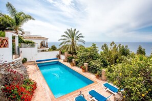 Pool - Large Villa With Private Heated Pool And Stunning Sea And Mountain Views (La Herradura)