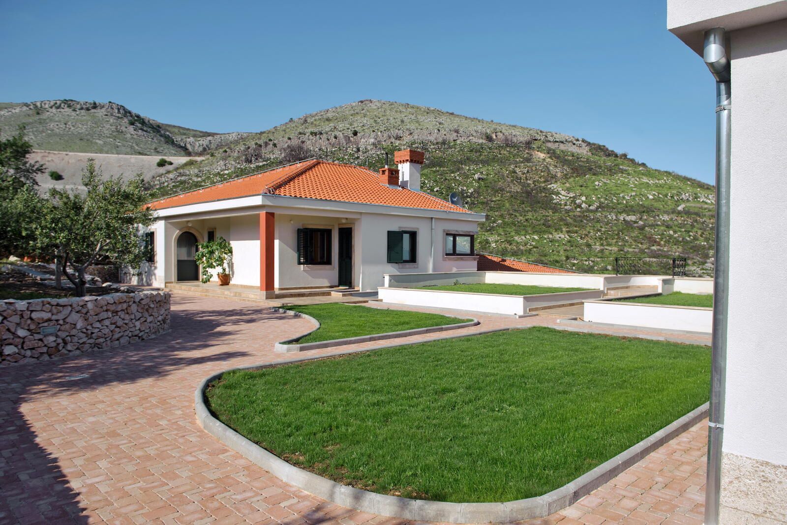 Luxury Villa Emerald Olive with Swimming Pool
