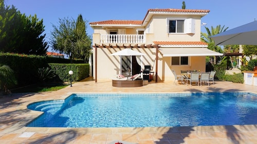 Villa Casa Mia by Ezoria Villas