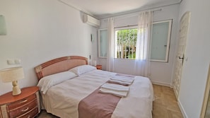 6 bedrooms, WiFi, bed sheets