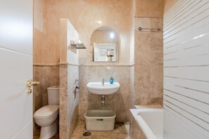 Hair dryer, towels
