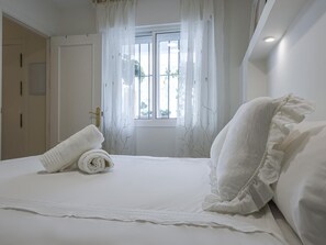 2 多间卧室、熨斗/熨衣板、上网接入