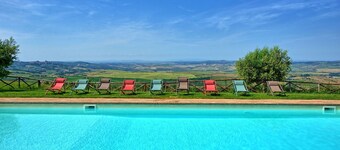 Casale Santa Francesca - Villa de campagne avec piscine dans la vallée d'Orcia, Toscane