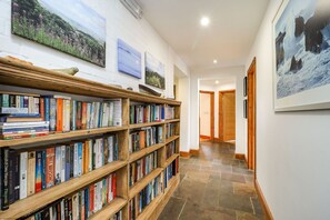 Interior - The Old Signal House -  a cottage that sleeps 9 guests  in 4 bedrooms (Ventnor)