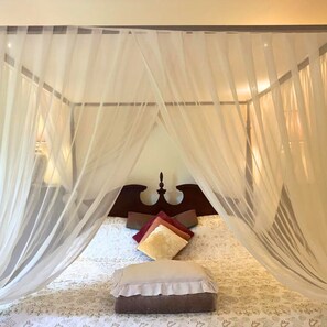 Bungalow, 6 Bedrooms | 1 bedroom, desk, iron/ironing board, free WiFi - Scardroy Alford (Alford)