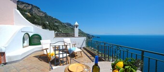 Casale Fralisa - Marvelous terrace and hot tub with sea view