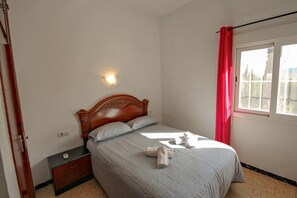 3 chambres, Wi-Fi, literie fournie