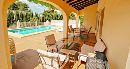 Linea - sea view villa with private pool in Teulada