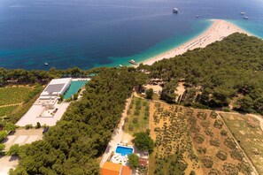 Exterior - Villa Golden Beach with Swimming Pool (Bol)