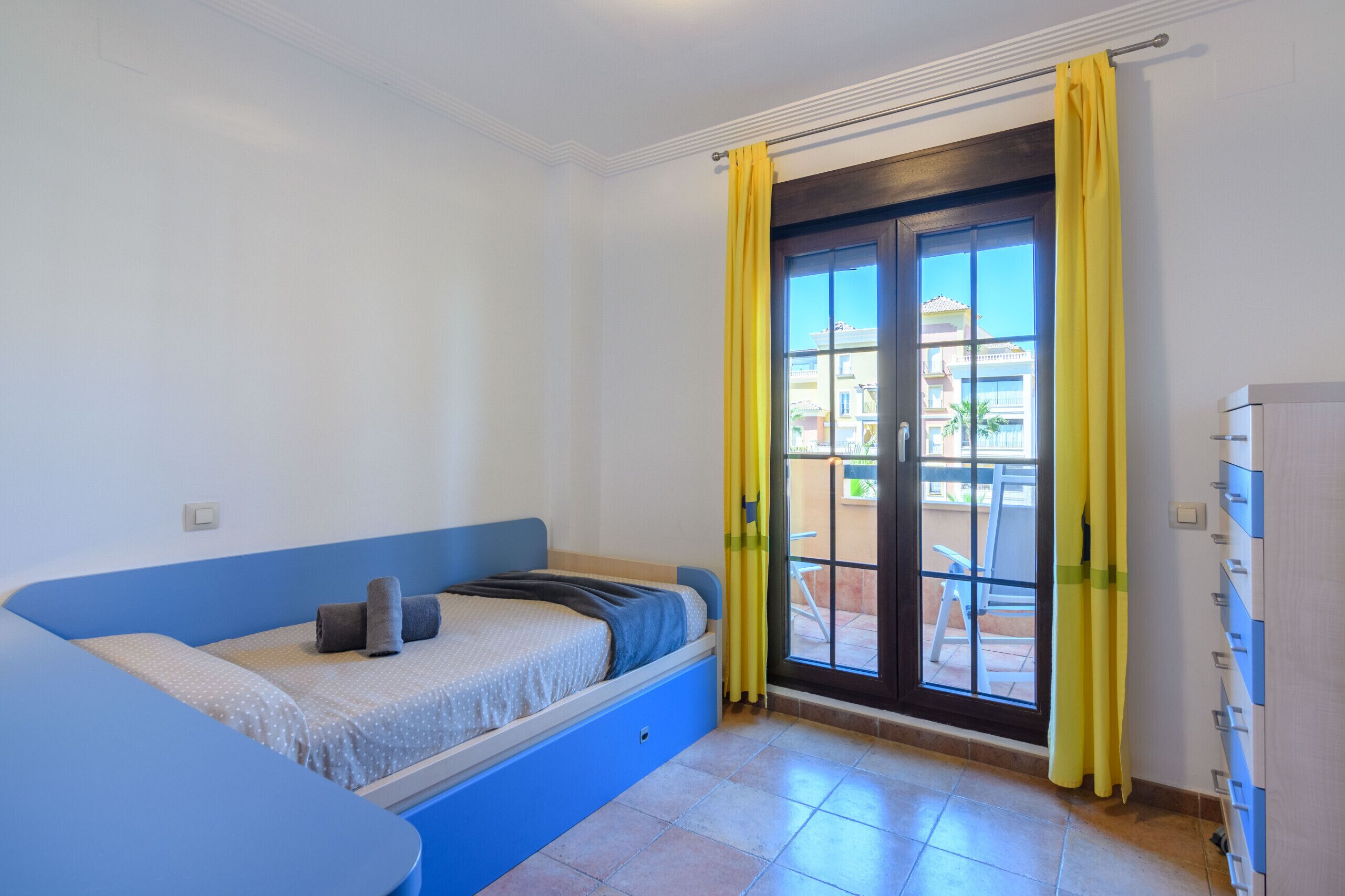 2 dormitorios, tabla de planchar con plancha, wifi gratis y ropa de cama