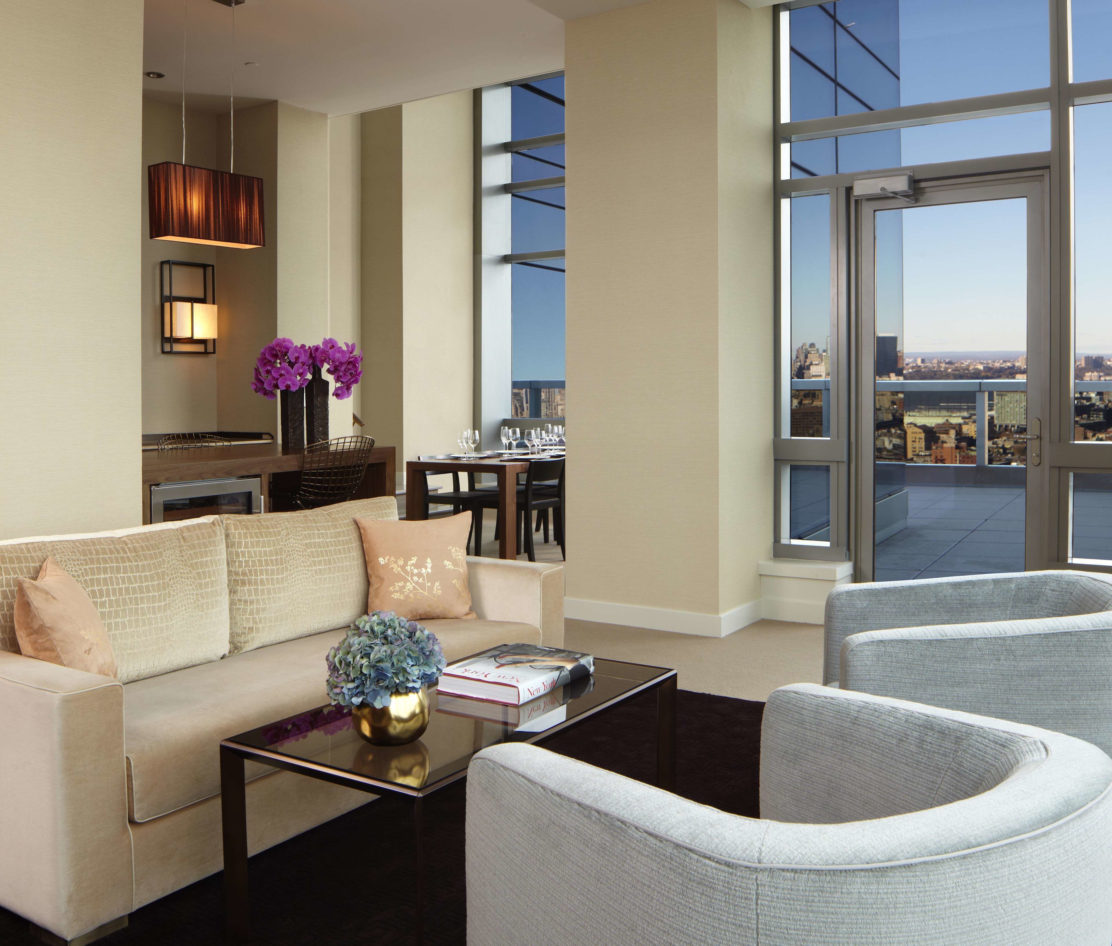 Penthouse, 2 slaapkamers | Badkamer | Een aparte badkuip en douche, een diep bad, gratis toiletartikelen