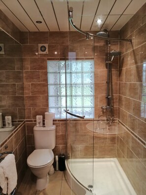 Shower, towels