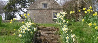 East Twin, Carmichael Country Cottages. Pets welcome.