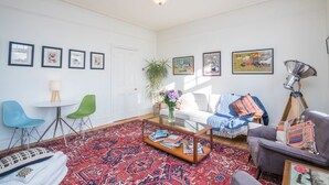 Apartment (2 Bedrooms) | Living room - Tranquil Oasis by Pop Brixton (London)