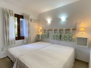 2 chambres, fer et planche Ă repasser, accĂšs Internet, draps fournis