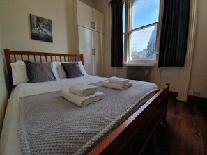 Classic Apartment | 2 bedrooms, premium bedding, desk, laptop workspace