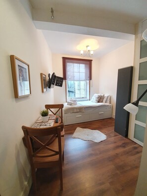 City Studio, 1 Double Bed | 2 bedrooms, premium bedding, desk, laptop workspace