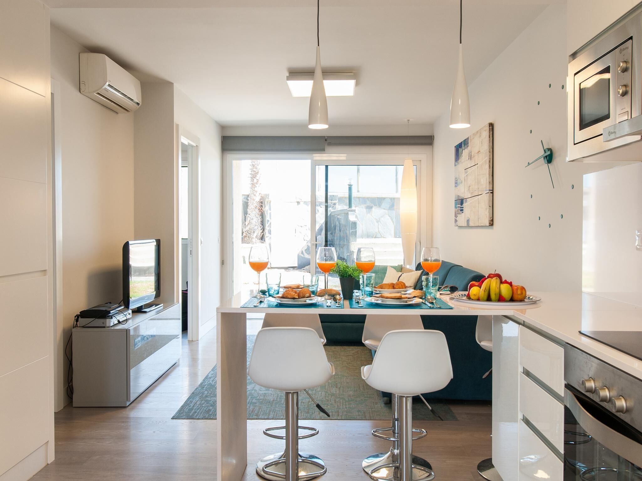 Fridge, microwave, coffee/tea maker, toaster